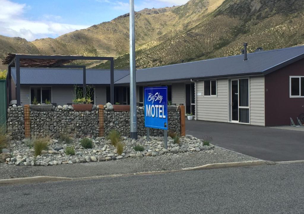 Omarama Hotel | BigSky Motels