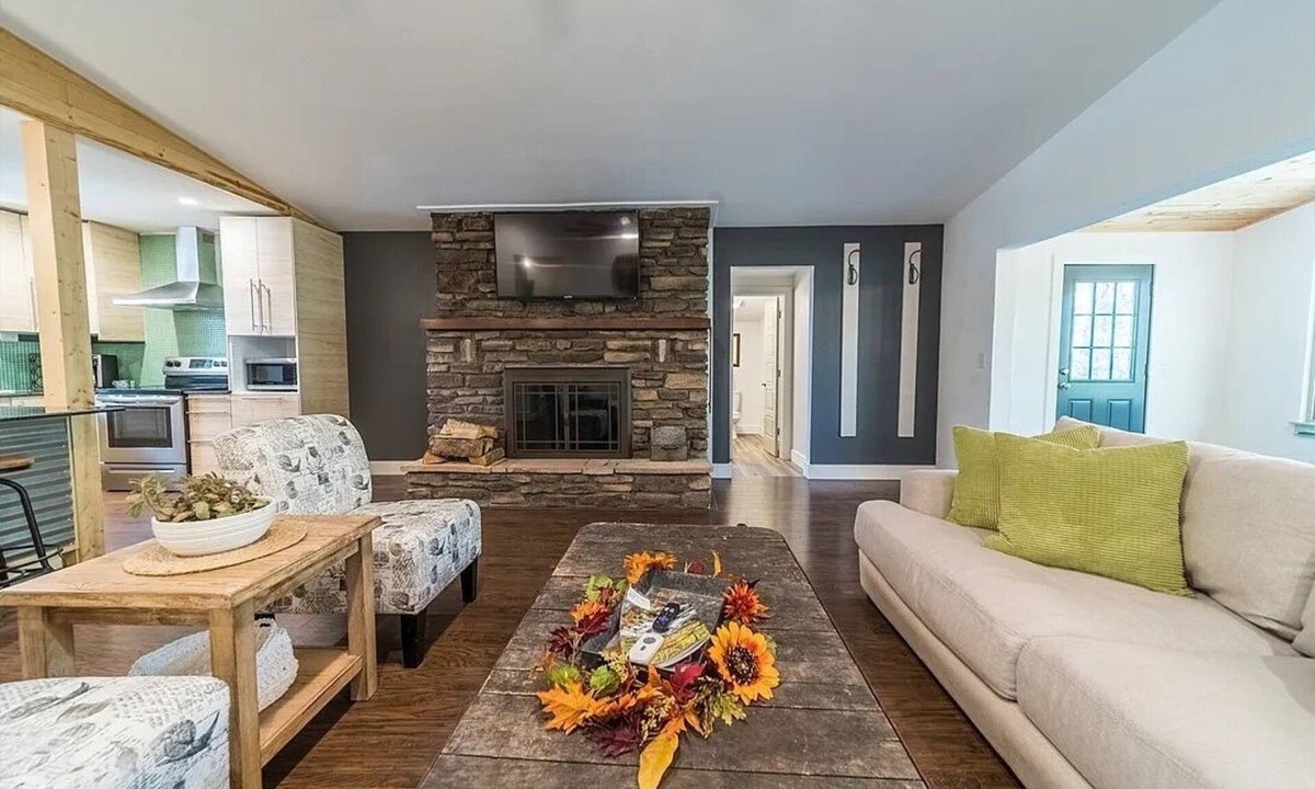 Bella Vista Cottage | Bike, Hike & Lake @Bleu- Little Sugar- Pet friendly, 2BR 2.5 Bath house