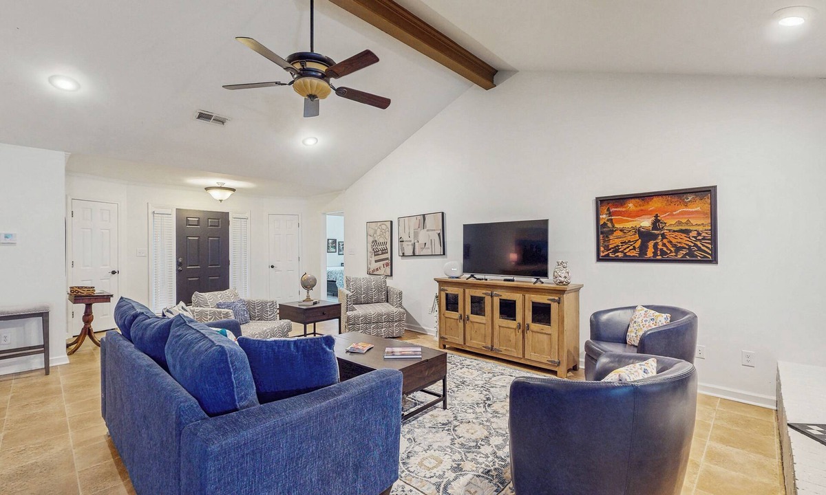Conway House | Biker & Hikers Haven! Conway Home < 1 Mi to Trails