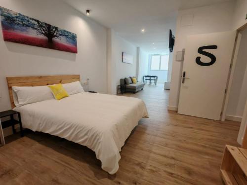 Rekaldeberri House | Bilbao ROOMS & KITCHEN Rekalde
