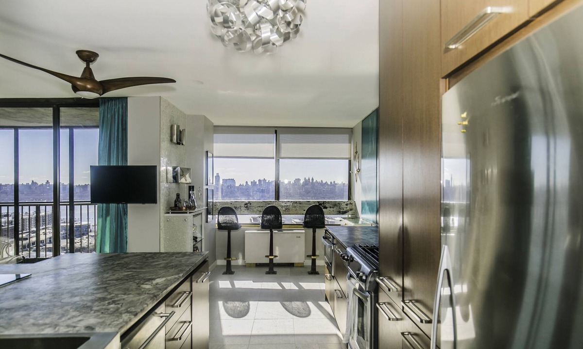 North Bergen Apartment | $Billion$ River NYC Views Sunrise Sunset Condo