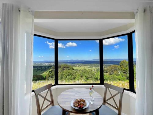 Mount View Apartment | Bimbadeen Estate Villa 5