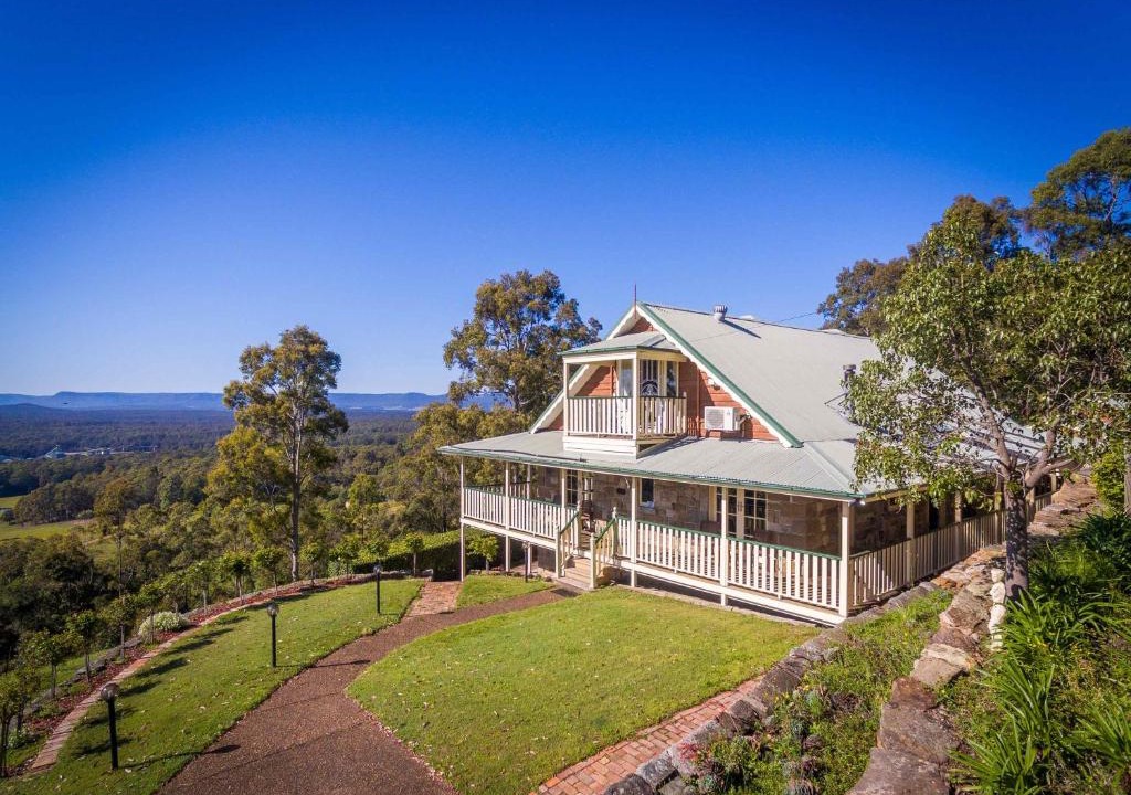 Mount View House | Bimbadeen Mountain House