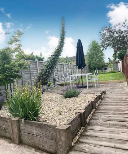 Topsham House | Bimble Cottage-2 beds-Gorgeous Sunny Garden