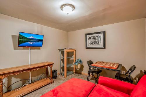 Piedmont Apartment | Binns and Bed