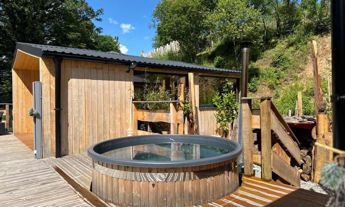 Orbey Hostel | Binomial Tiny House Aigle et Céphée