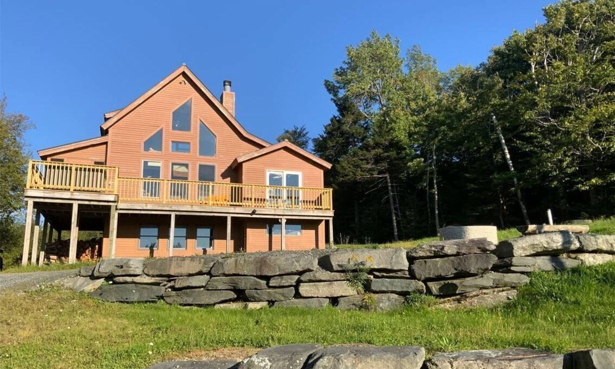 West Dover Cabin | Birch Hill Hollow - Mt Snow & pool table