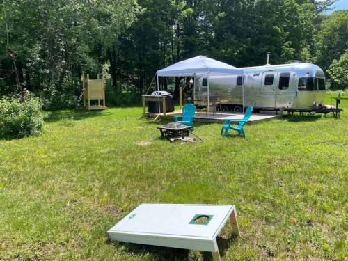 Brighton House | Birches and Blueberries with Beach Access