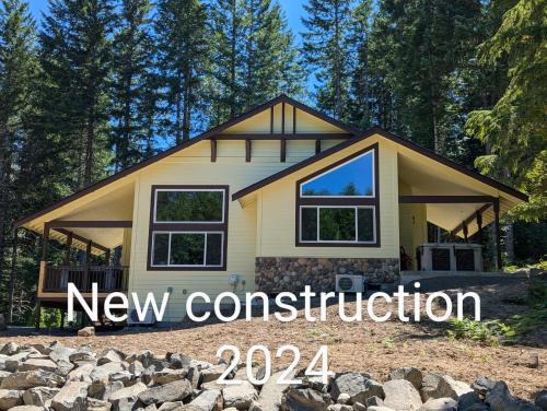 Packwood House | Bird House