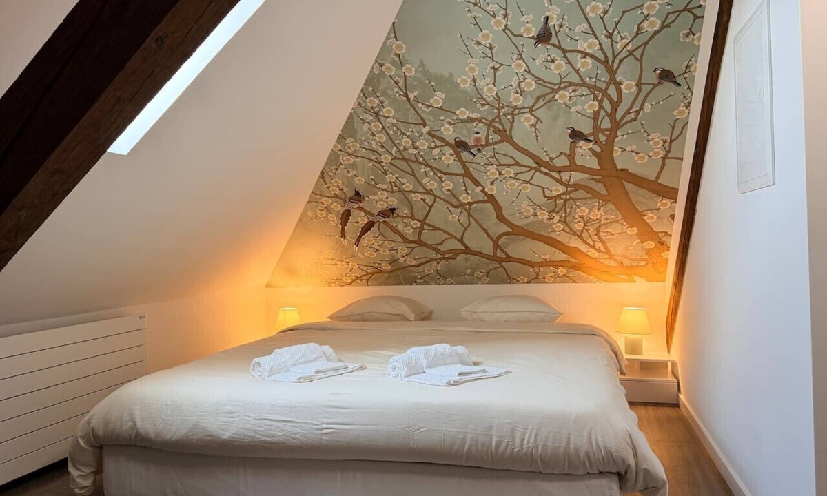 Wipkingen Apartment | Bird Suite · Gemütliche Dachwohnung in Wipkingen