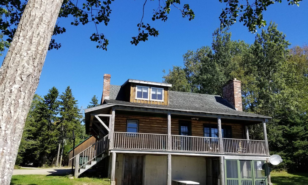 Milbridge House | Bird watchers paradise on quiet bay frontage