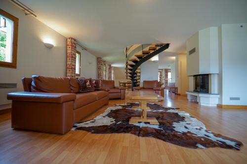 Giez Apartment | Birdie F N21 - 5P10