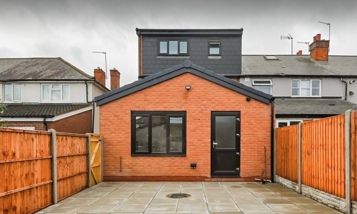 Birmingham House | Birmingham City Modern Central Double Rooms With En-suites