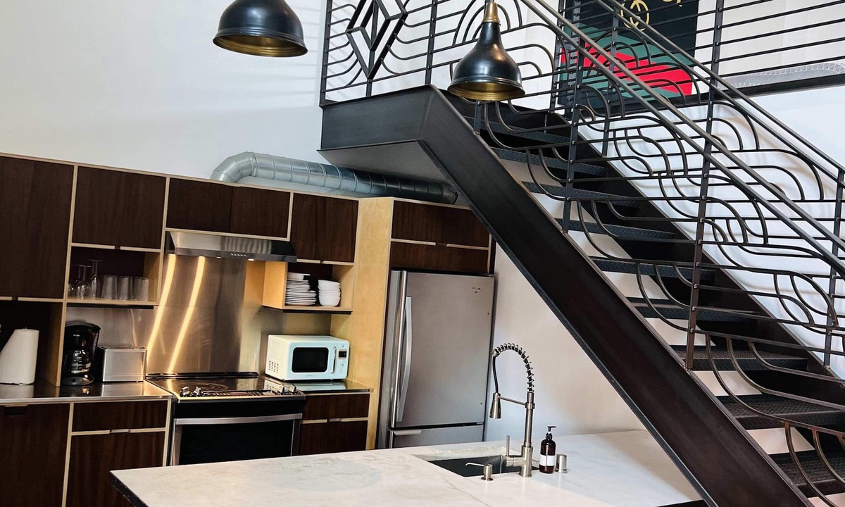 Kessler Apartment | Bishop Arts Hotel Penthouse Suite 8