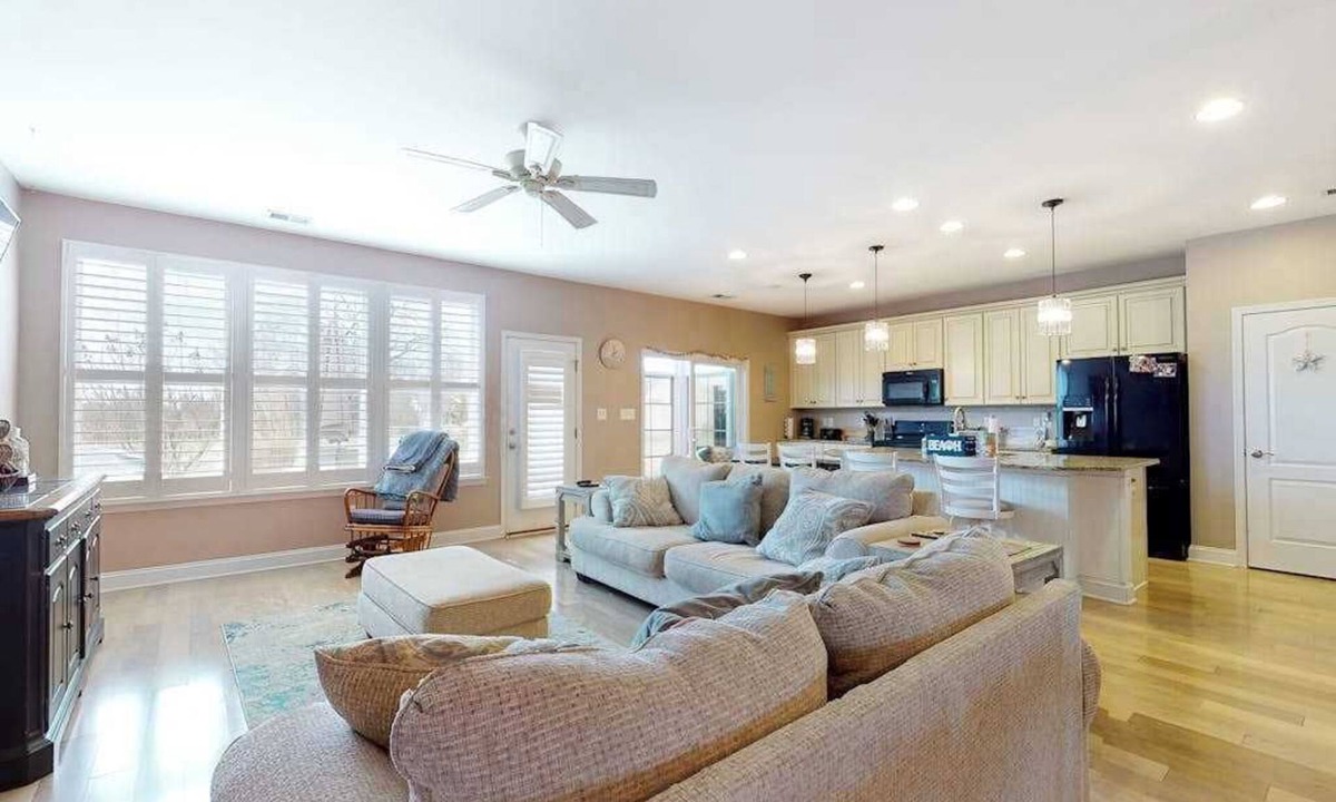 Millville Condo | Bishops Landing Furnished Home w/Private Washer/Dryer, Shared Pool, WiFi