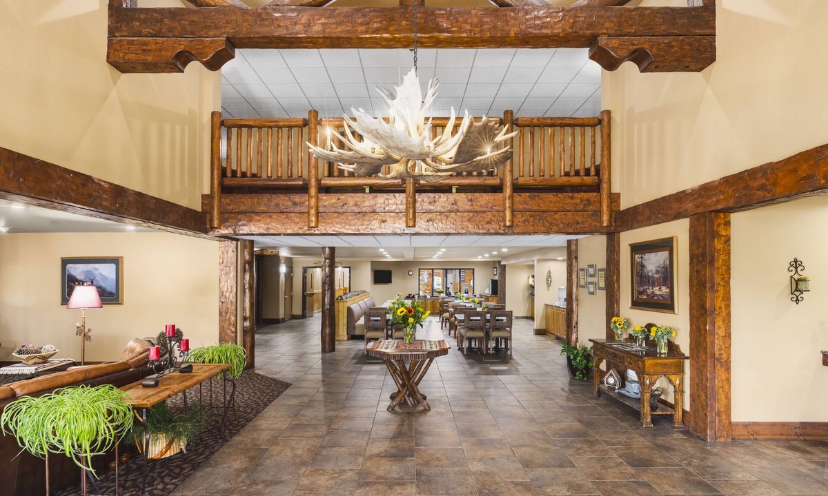 Hamilton Hotel | Bitterroot River Inn & Conference Center