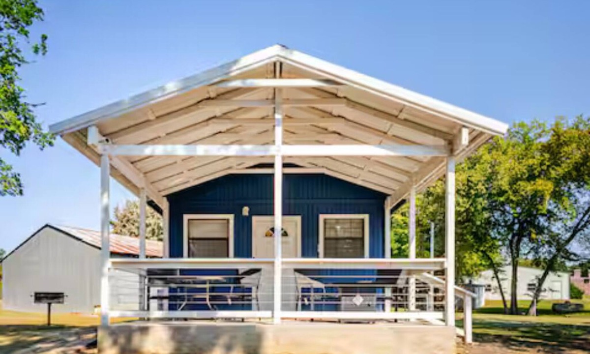 Porum House | Bixby Cove Cabin #3