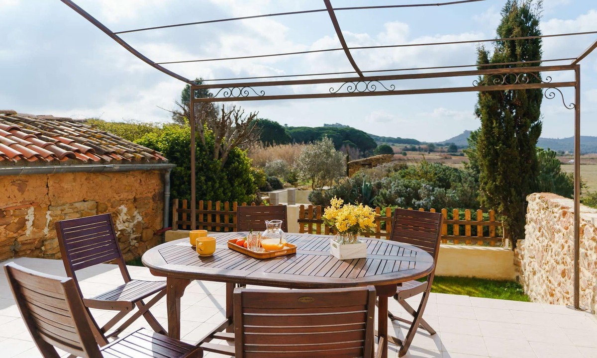 Bizanet House | BIZ1 Air-conditioned cottage "l'Esprit Campagne" with natural swimming pool BIZANET