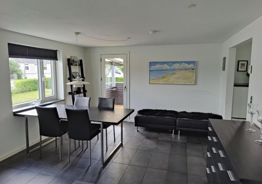 Hjørring Villa | Bjergby Guesthouse