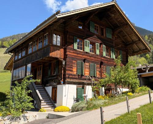 Kiental House | Blüemlisalp-Huus im Kiental