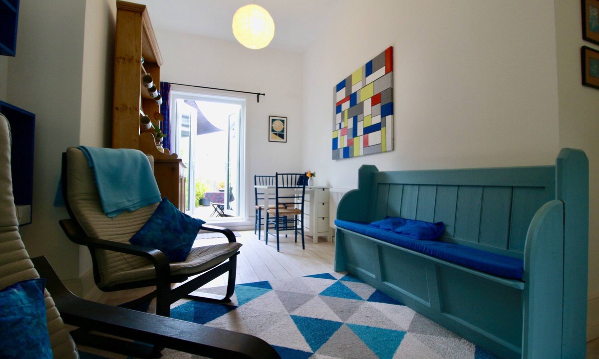 Seaford Apartment | Blachington Cottage, "Stunning and Central"