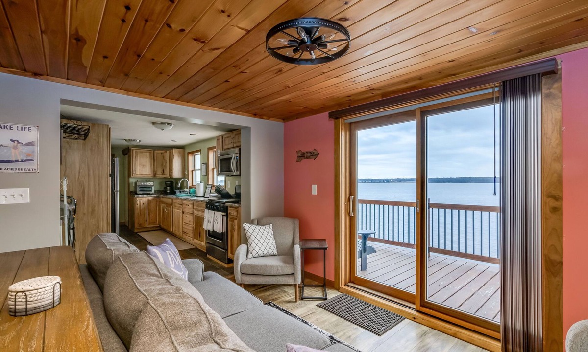 Pillar Point House | Black Bay Chalet- Lake front home with magnificent views