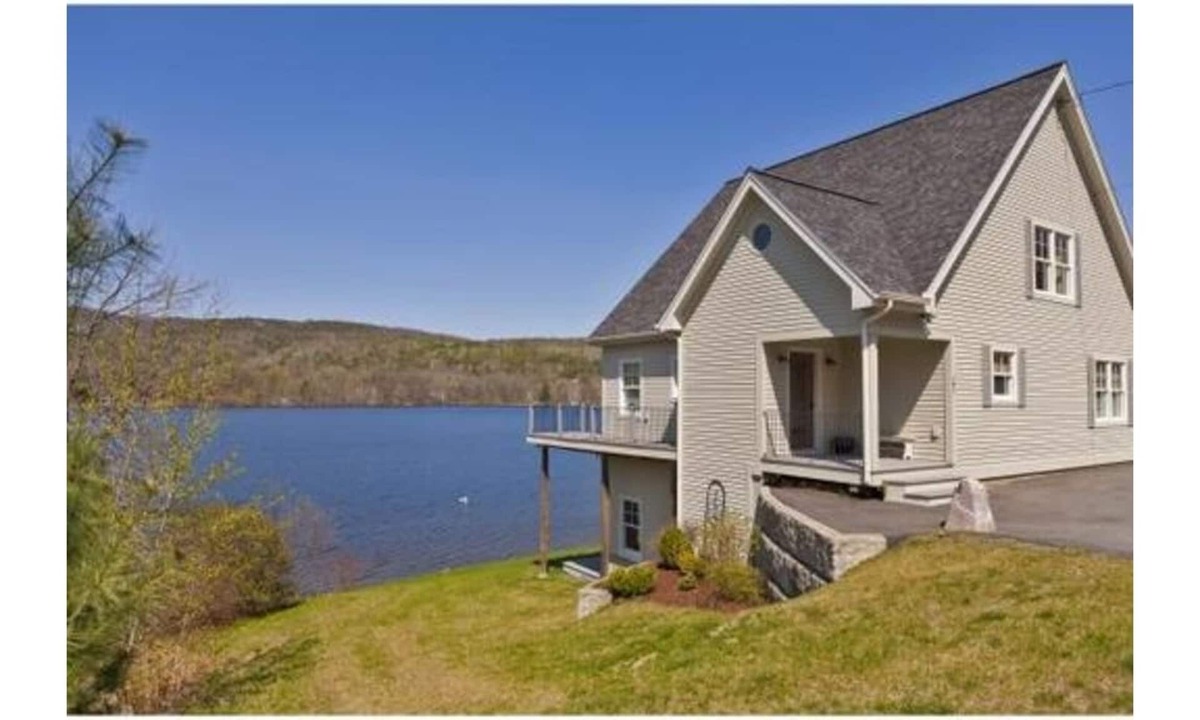 Lebanon House | Black Bear Lodge: Lakefront Home on Mascoma Lake