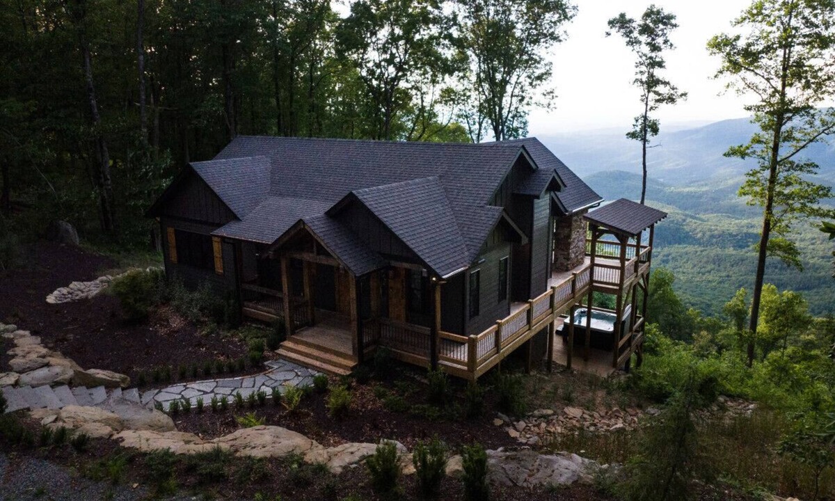 Chatsworth Cabin | Black Bear Luxury Cabin