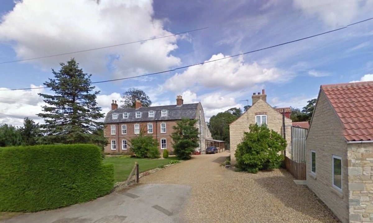 Castle Bytham Cabin | Black Bull A1 Lodge