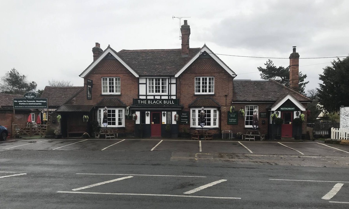Ingatestone Bed & Breakfast | Black bull