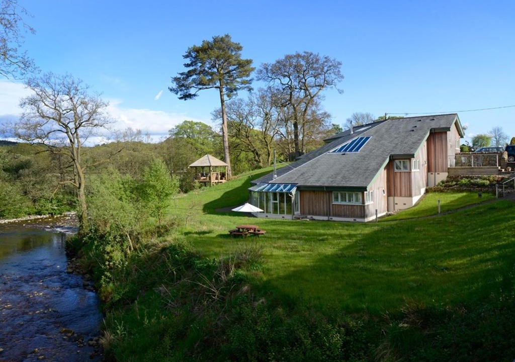 Newcastleton Bed & Breakfast | Black Burn Lodge B & B