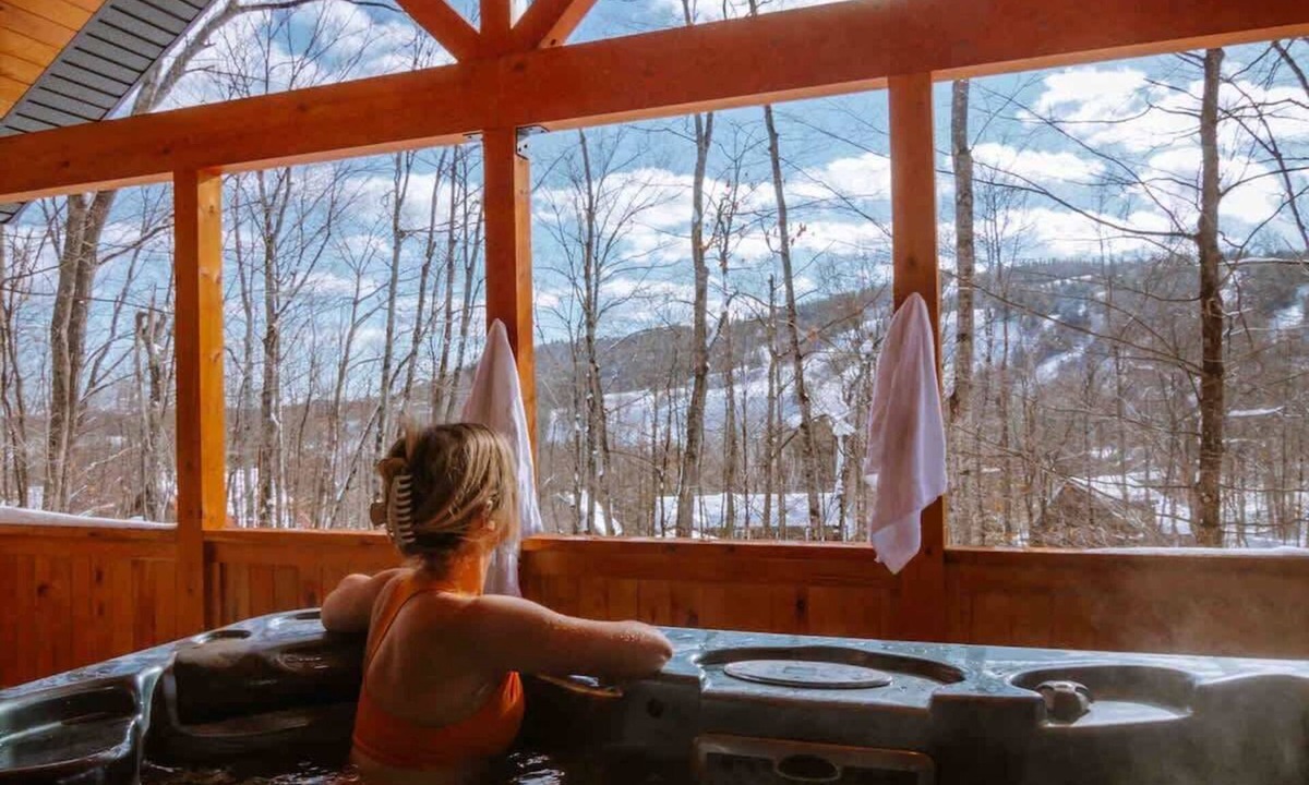 Calabogie House | Black Diamond Lodge Group Getaway