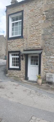 Giggleswick House | Black Horse Cottage