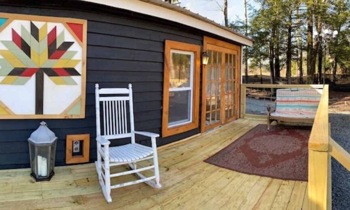 Woodridge Cabin | Black Marsh Mellow Tiny Home
