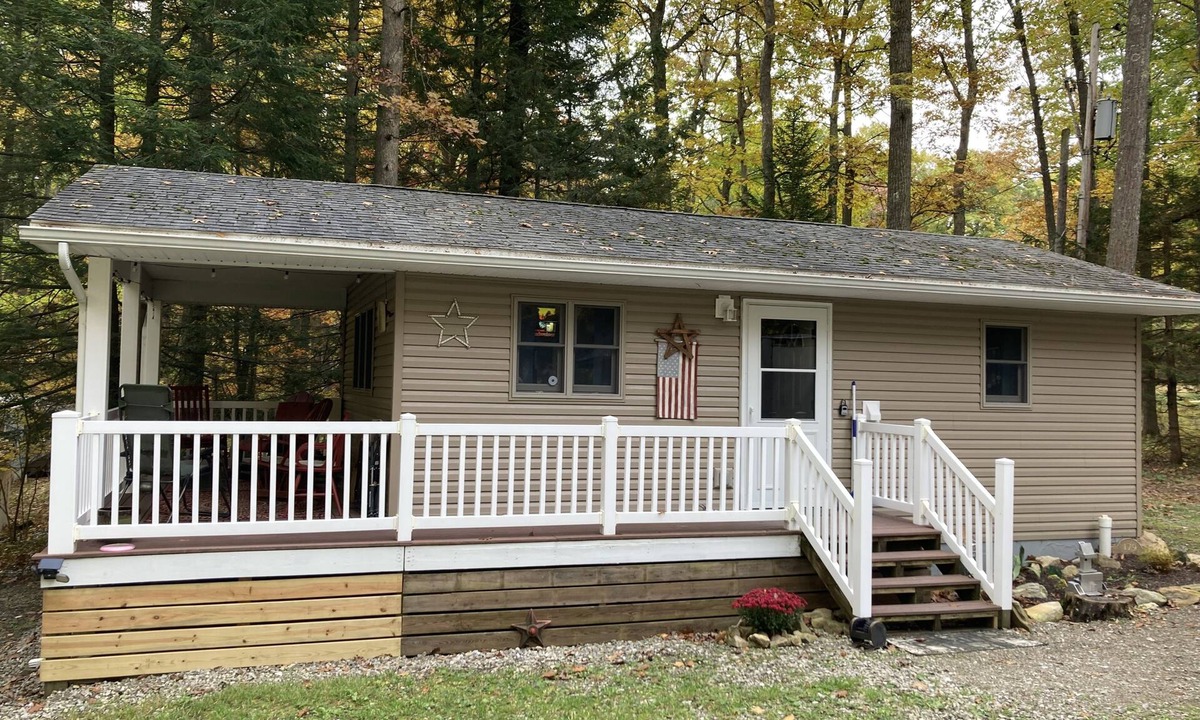 Philipsburg Cabin | Black Moshannon Cottage