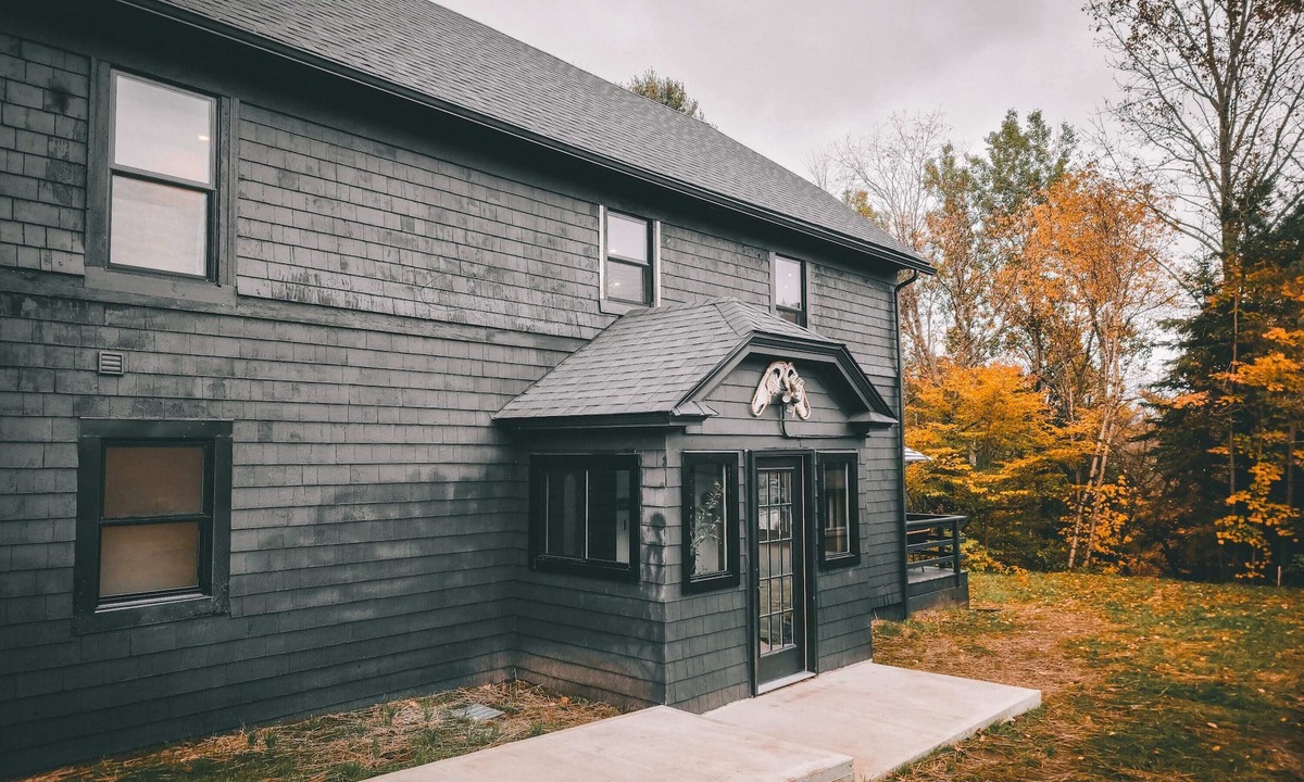 Lake Placid House | Black Pearl - Lake Placid, Mirror Lake