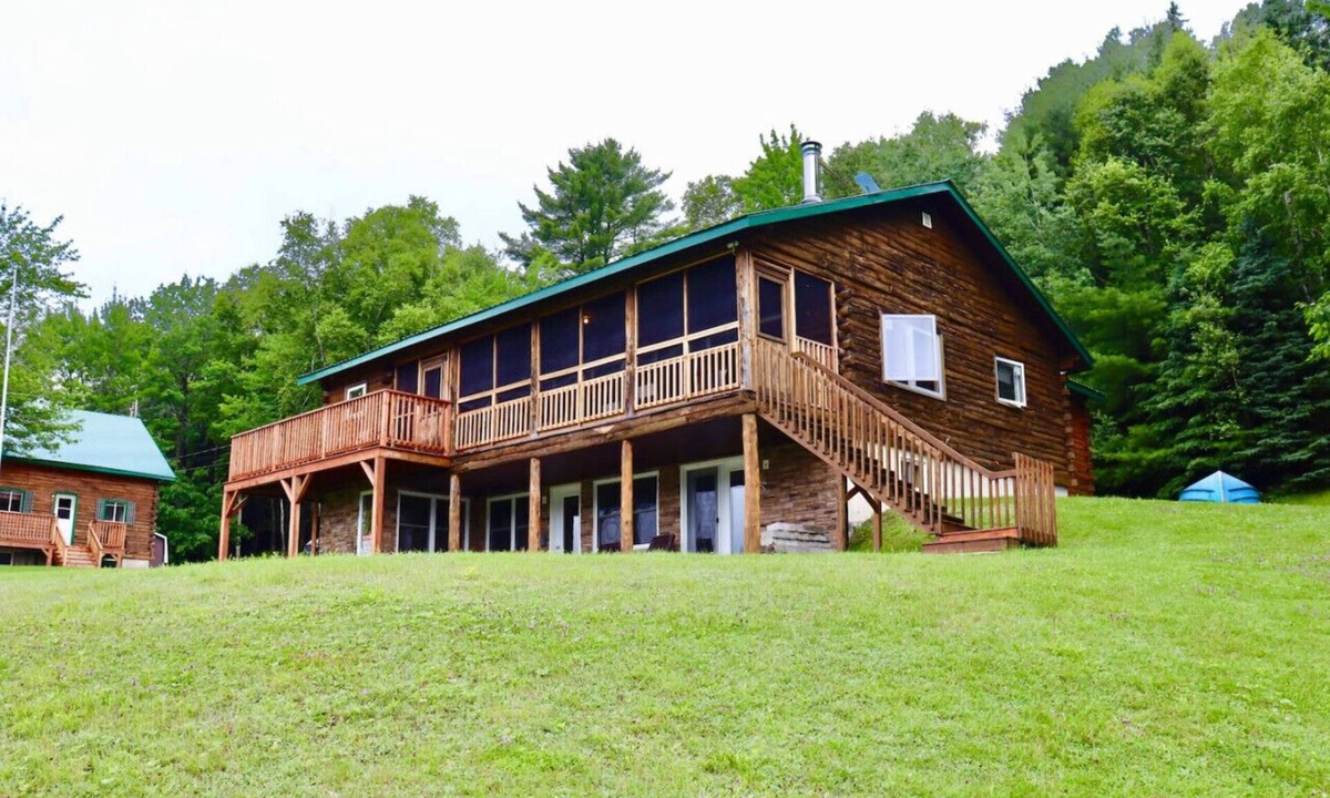 Red Bank Cabin | Black Rapids - Pacific Lodge
