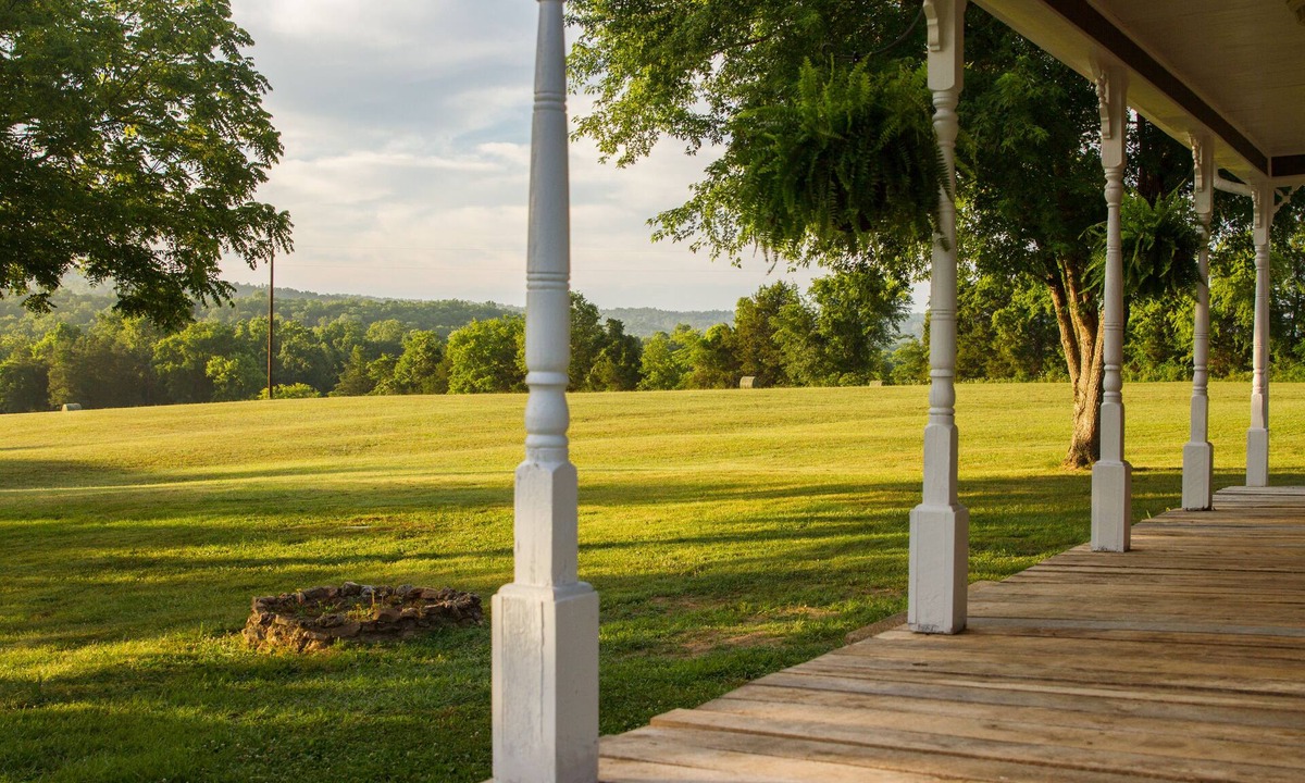Black House | Black River Farm House