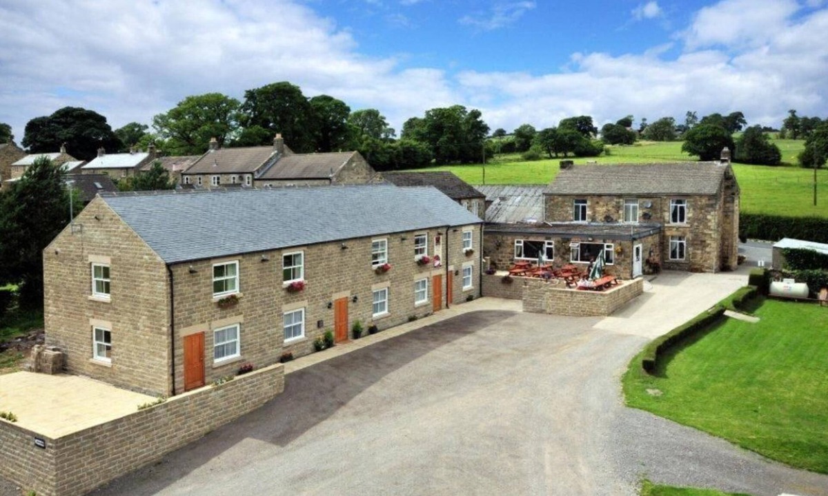 Fearby Hotel | Black Swan Inn