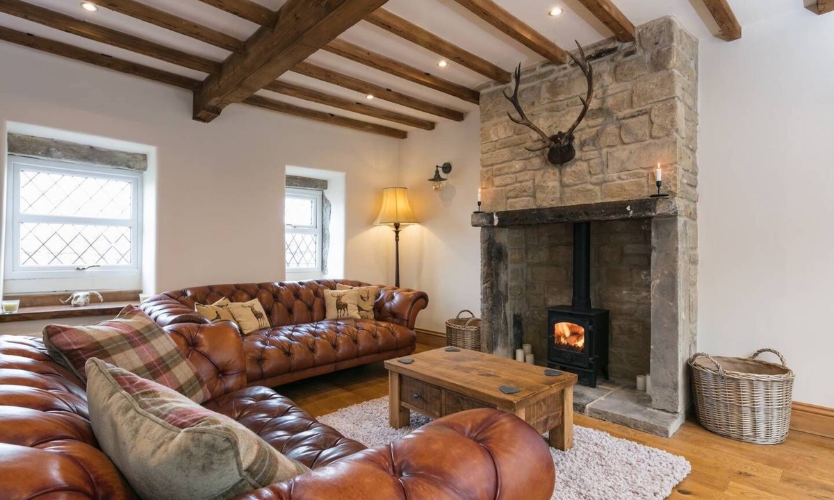 Haworth Cottage | Blackberry Cottage with Log Burner