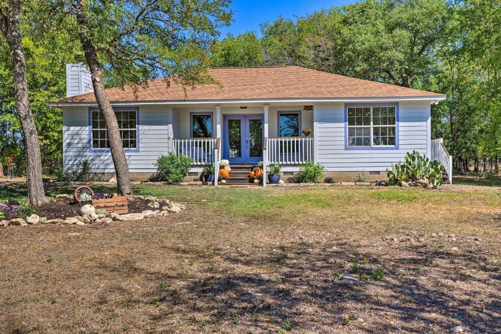 Salado House | 'Blackberry Roost' Home ~ 4 Mi to Downtown Salado