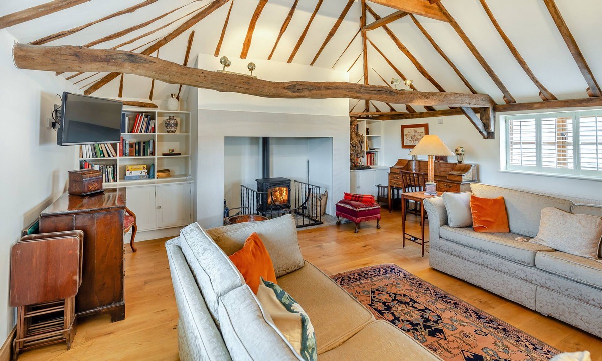 Cowbeech House | Blackford Farm Cottage