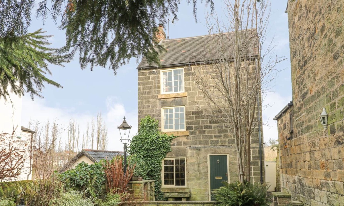 Belper Cottage | BLACKING MILL COTTAGE, pet friendly, with open fire in Belper
