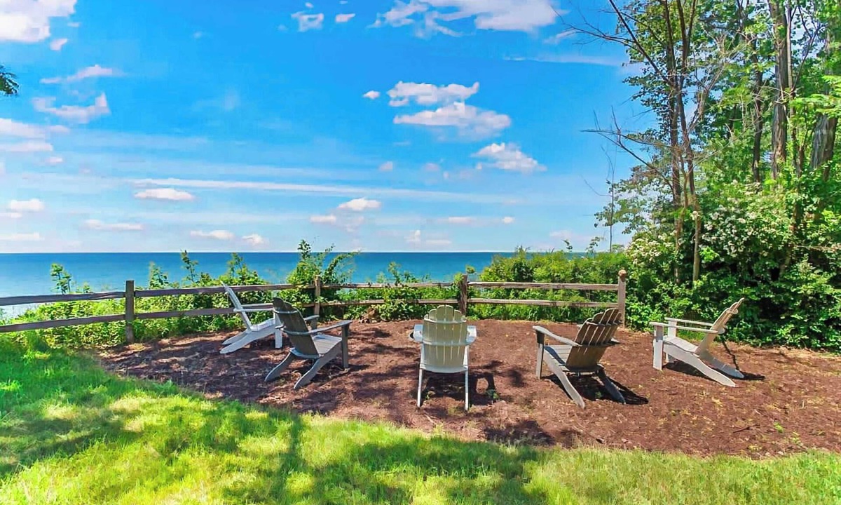 South Haven House | Blackstone on the Bluff | Views Private Beach