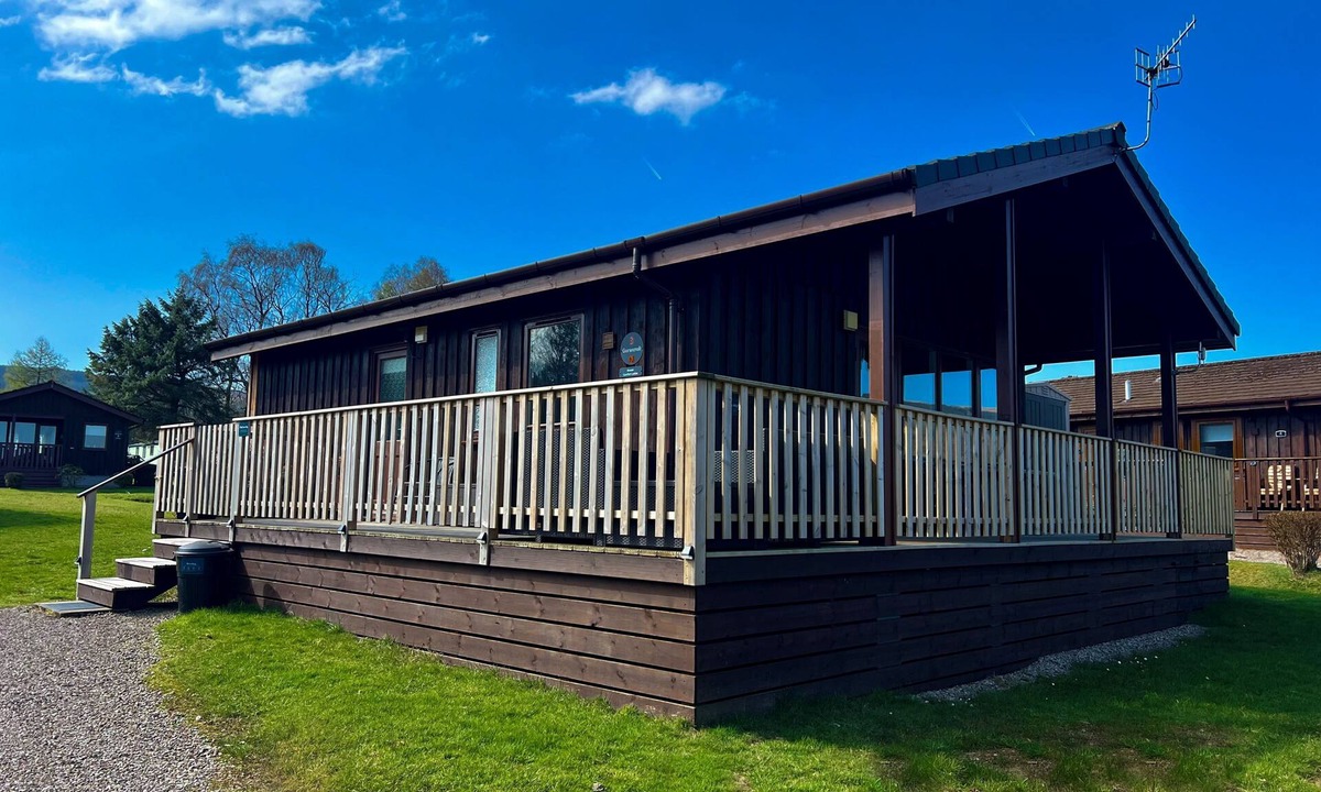 Kilmun Ski Chalet | Blairlagan, stunning loch & mountains views