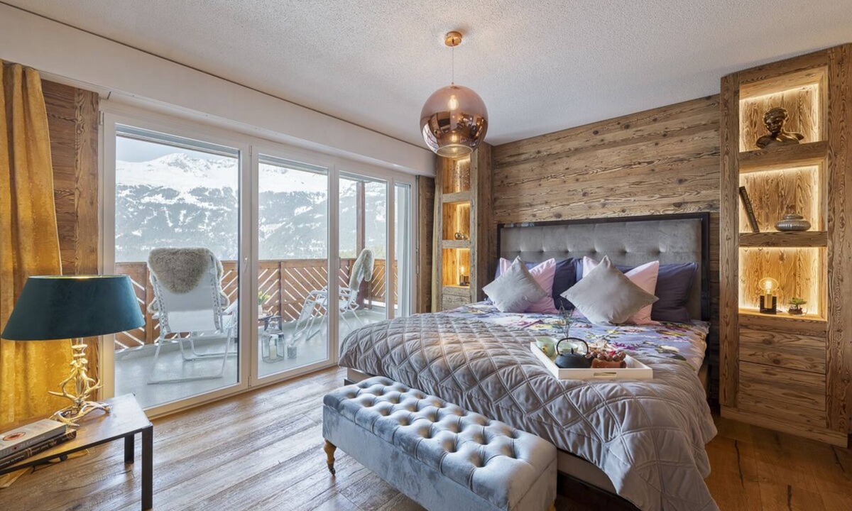 Lens Apartment | Blanche-neige 42