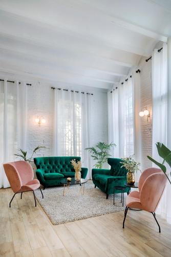 Barrio del Carmen Hotel | Blanq Carmen Hotel