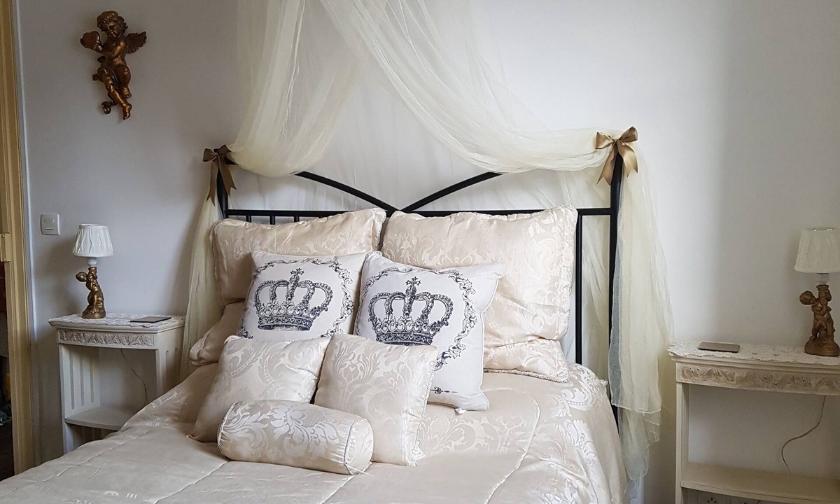 Quillan Bed & Breakfast | 'Blanquette' Room Mountain View Townhouse Quillan