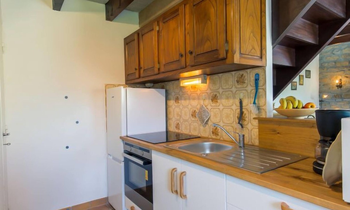 Sizun House | Blaue Hortensie by Interhome