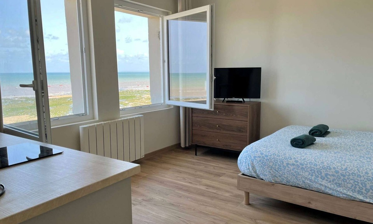 Langrune-sur-Mer Apartment | Bleu Langrune - Sea view studio